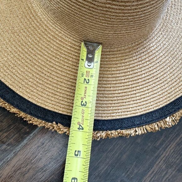 VINCE CAMUTO
Contrast Trim Framer Panama Hat - Picture 6 of 7